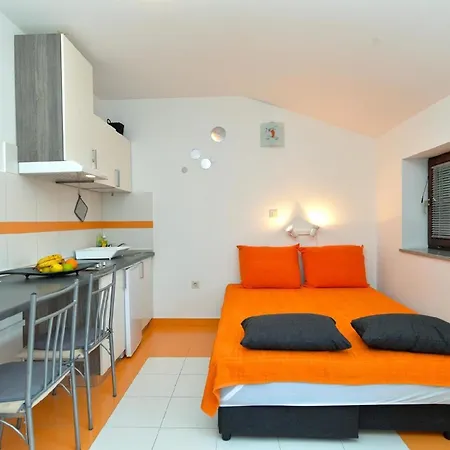 Fuer 2 Personen Ca 25 Qm In Fazana, Istrien Istrische Riviera Apartment Fazana