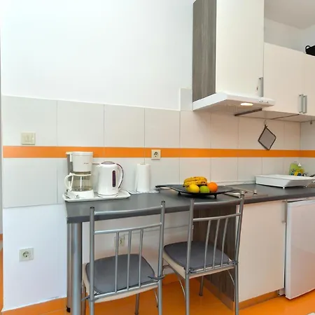 Apartment Fuer 2 Personen Ca 25 Qm In Fazana, Istrien Istrische Riviera Fazana